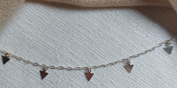 Pulseira triângulo