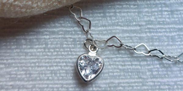 Pulseira Elo Coração Com Pingente Ponto de Luz