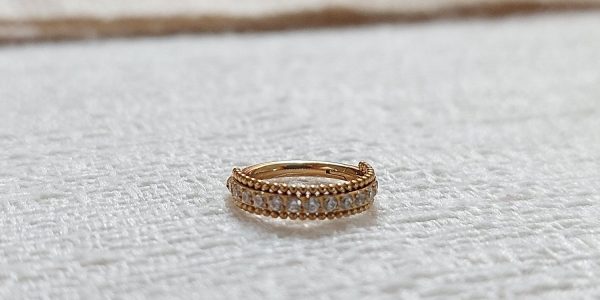 Piercing Argola Articulada Cravejada Em Titânio