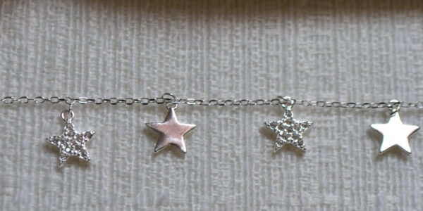 Pulseira Estrela Lisa/Cravejada Prata